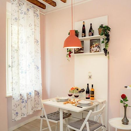 La Casa Del Vino Apartment Парма Екстериор снимка